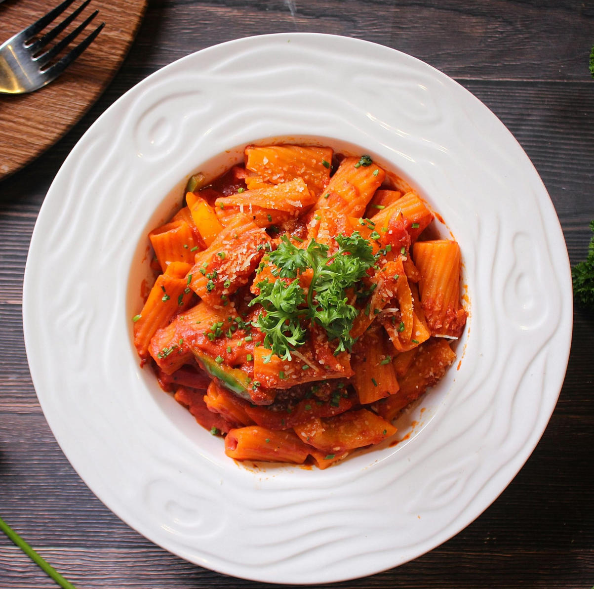 Tomato pasta plate icon